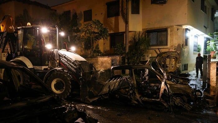 Israel Rasakan Dampak Serangan Rudal Iran di Wilayah Tengah