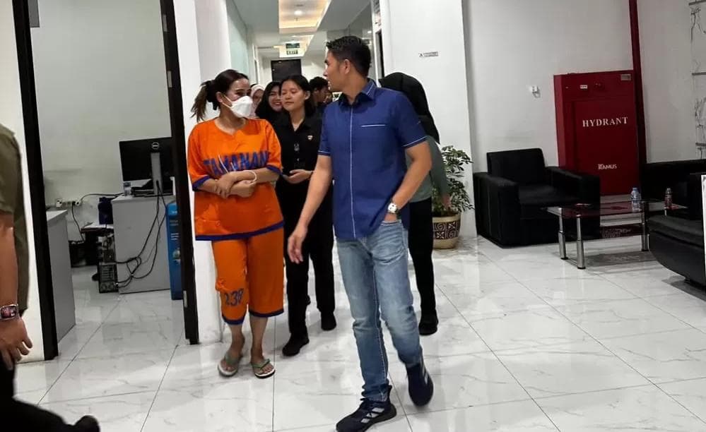 Isa Zega Resmi Ditahan Polda Jatim Terkait Kasus Pencemaran Nama Baik