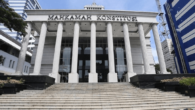 Strategi Jitu Mencegah Konflik Kepentingan Hakim MK dalam Sengketa Pilkada