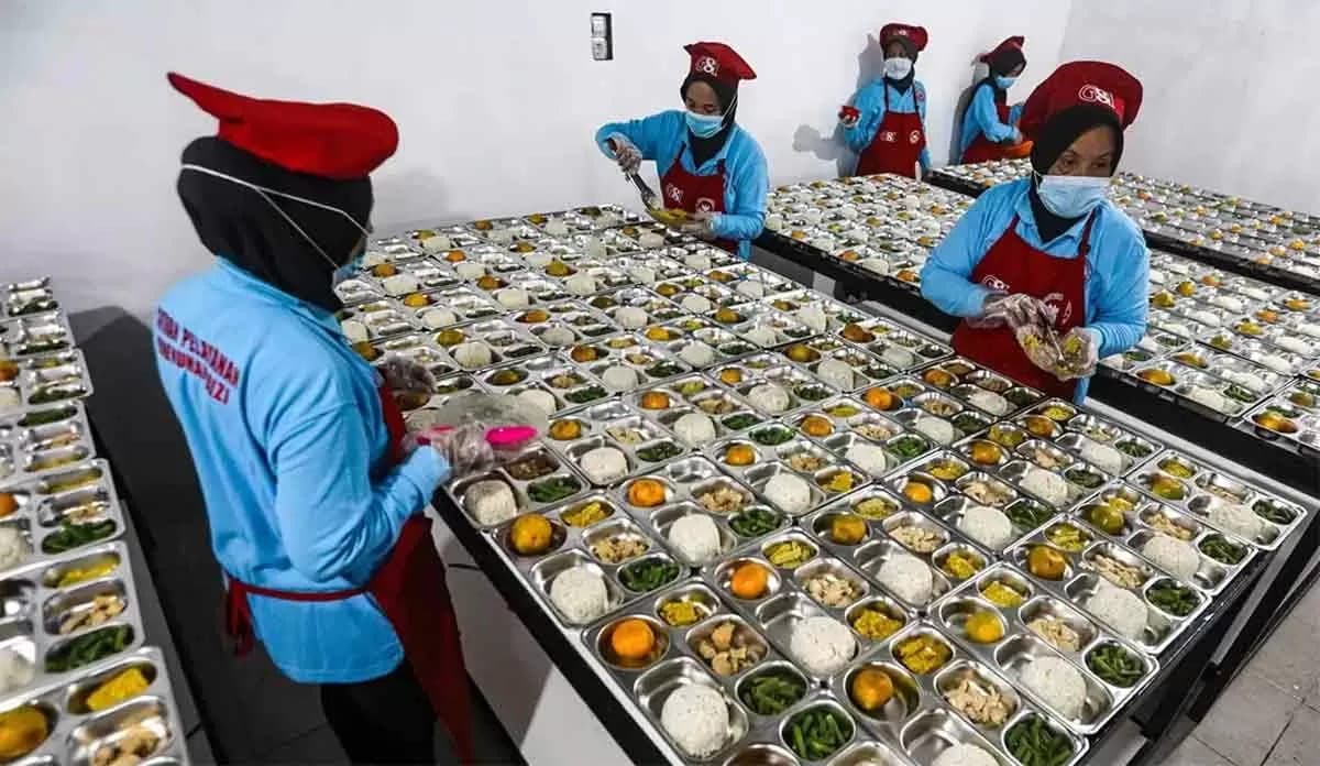 Dapur MBG Mulai Pulih, Jumlah yang Disanksi Terus Menurun