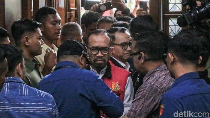 Meski Tak Nikmati Uang Korupsi Minyak, Riva Siahaan Tetap Dijatuhi Hukuman